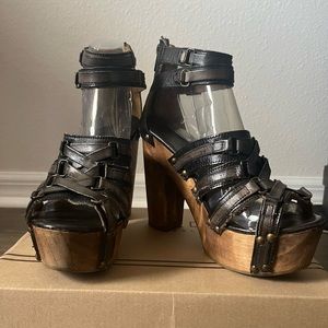 Bedstu Mona Black/Gray Rustic Size 8